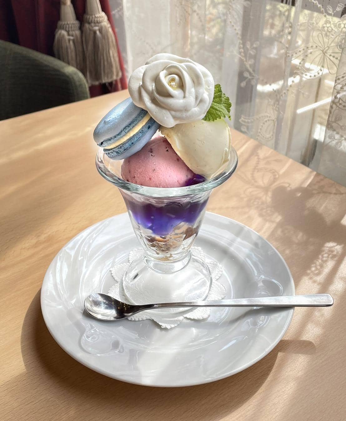 幸せの青いパフェ