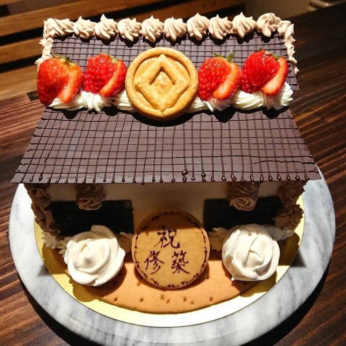 お菓子の森の誕生日ケーキ