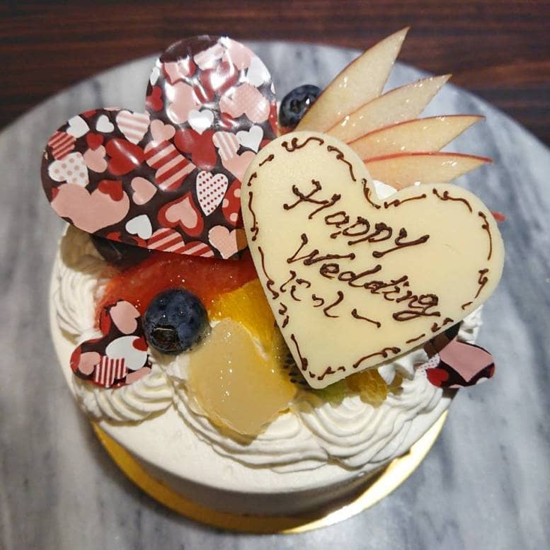 お菓子の森の誕生日ケーキ