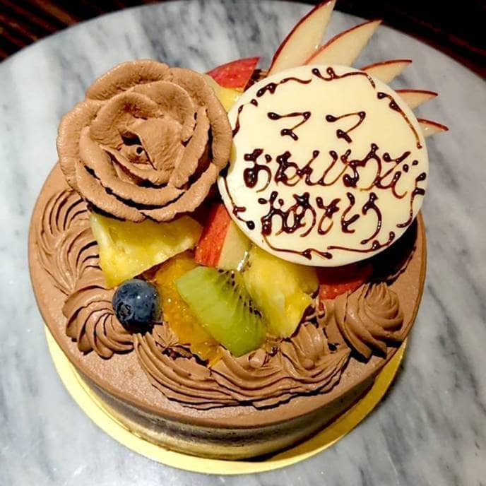 お菓子の森の誕生日ケーキ