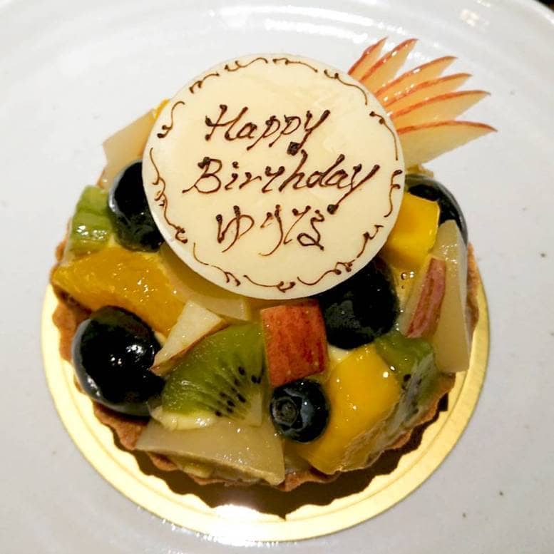 お菓子の森の誕生日ケーキ