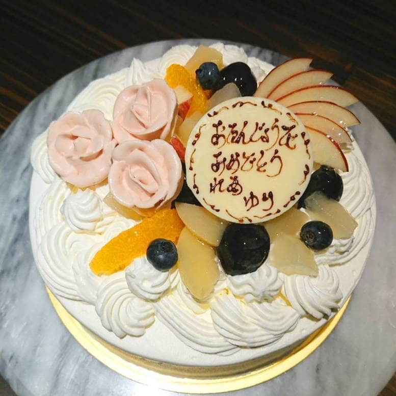 お菓子の森の誕生日ケーキ