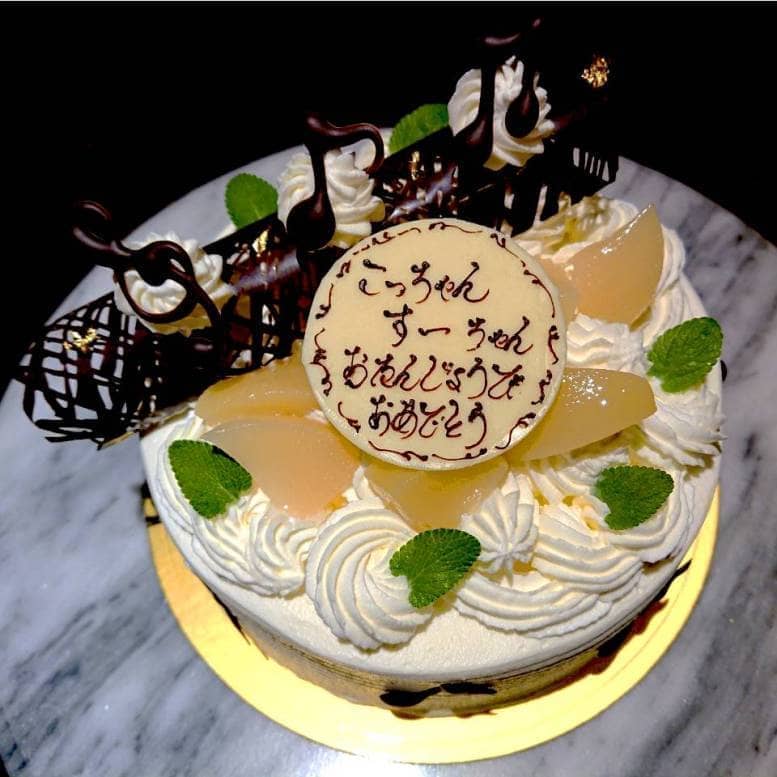 お菓子の森の誕生日ケーキ